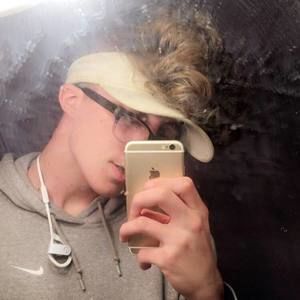 Meet your Posher, Camron